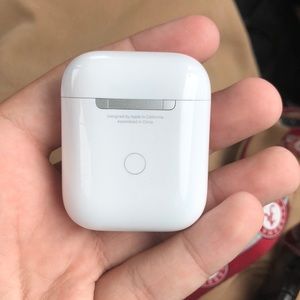 AirPods